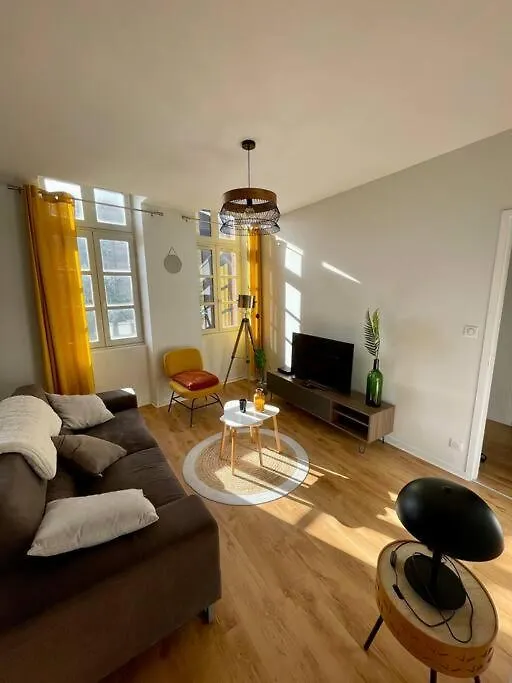 Apartmán Le Saint Jean Montauban 0*,